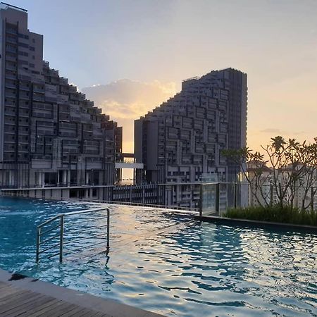 Imperio Residence City View Malacca Екстер'єр фото